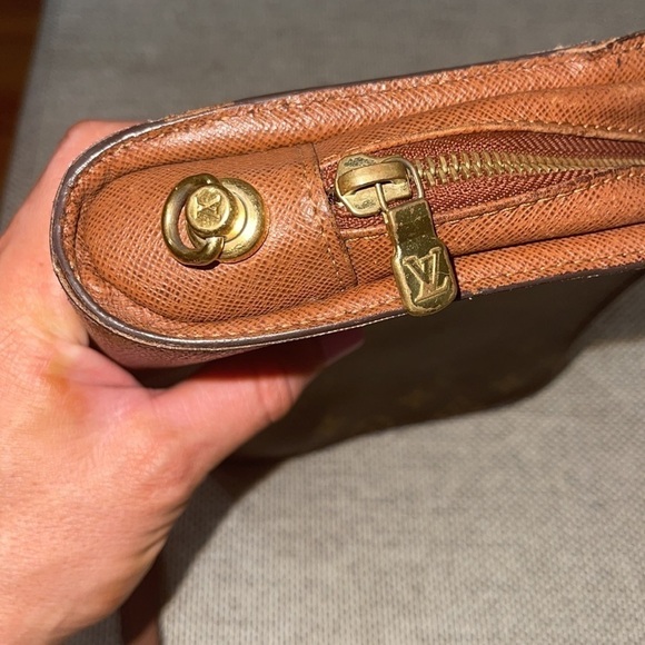 LOUIS VUITTON Orsay Wristlet / Clutch / Wallet - Picture 16 of 16